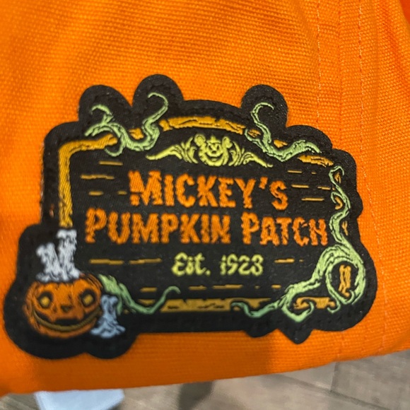 Disney Mickey Mouse Glow in the Dark Halloween Pumpkin Adult Ears Hat - Picture 5 of 7